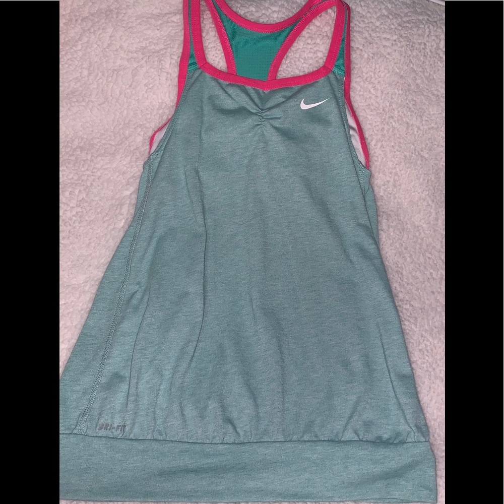 ✔️🎀GIRLS Nike tank